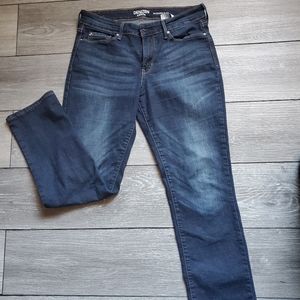 Size 8 or 29x32 jeans
